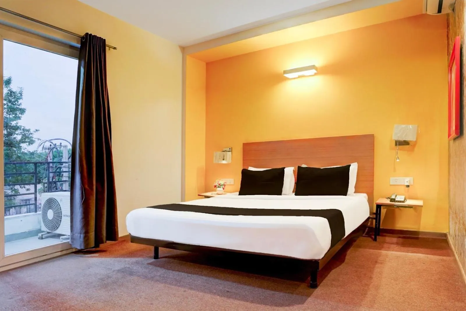 Hotel King Plaza New Delhi